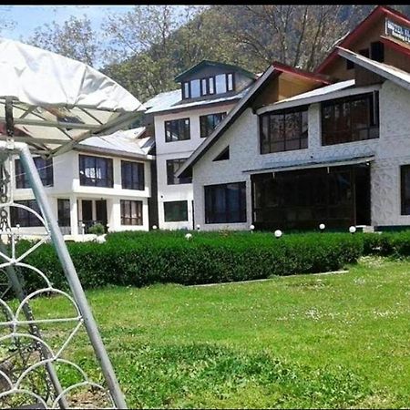 The K2 Alpine Hotel Pahalgam Exterior photo